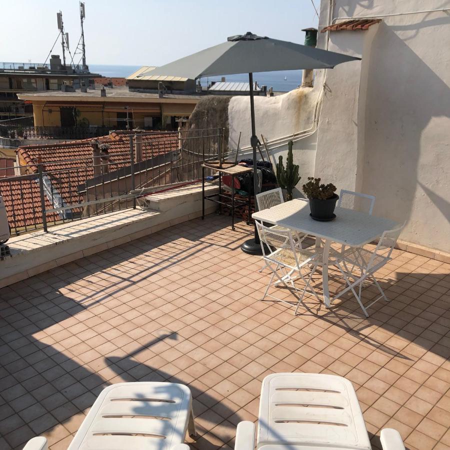 Corradi 37 Apartment Sanremo Luaran gambar