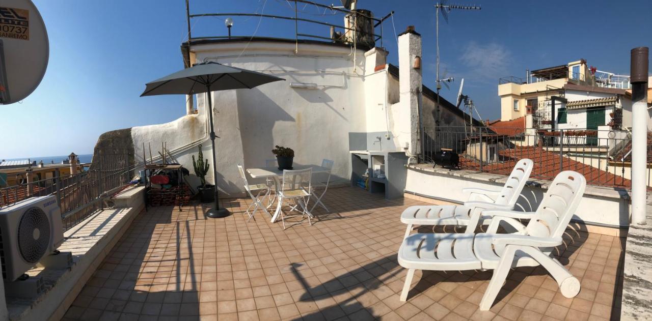 Corradi 37 Apartment Sanremo Luaran gambar