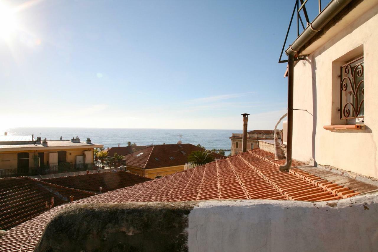 Corradi 37 Apartment Sanremo Luaran gambar